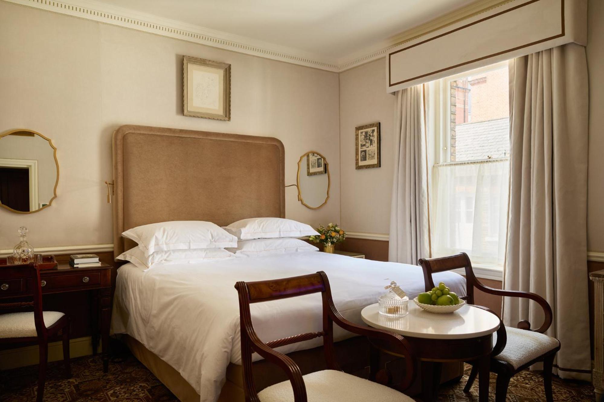 Egerton House Hotel London